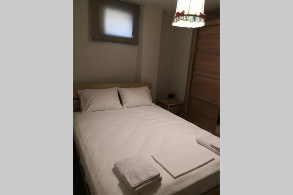 Appartamento Cozy House With Garden In The Old Town Salonicco Esterno foto