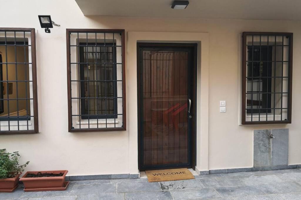Appartamento Cozy House With Garden In The Old Town Salonicco Esterno foto